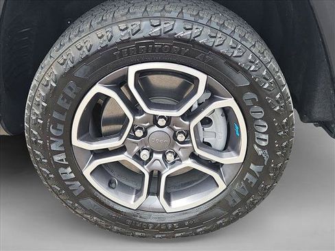 Used 2023 Jeep Grand Cherokee Trailhawk w/ Advanced Protech Group II AWD/4WD image 30