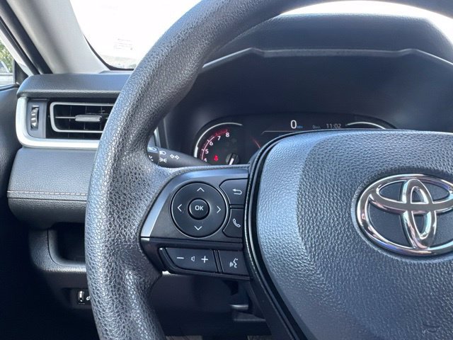 Used 2025 Toyota RAV4 XLE AWD/4WD image 10