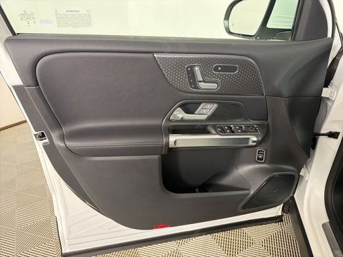New 2026 Mercedes-Benz GLB 250 4MATIC image 12