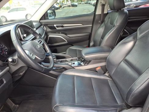 Used 2020 Kia Telluride S w/ S 8 Passenger Seating Package AWD/4WD image 9