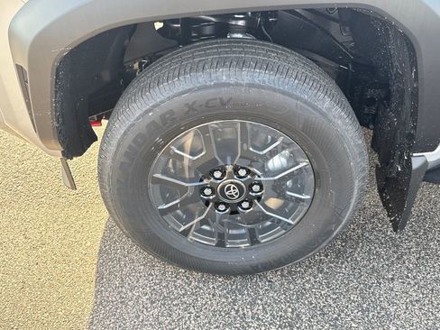 New 2025 Toyota 4Runner SR5 image 14