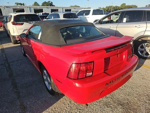 Used 2002 Ford Mustang Convertible RWD image 6
