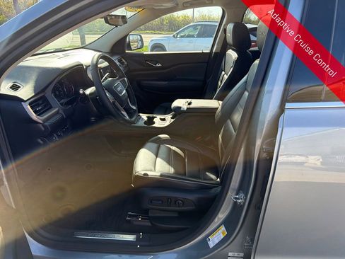 Used 2023 GMC Acadia Denali w/ Denali Ultimate Package AWD/4WD image 11