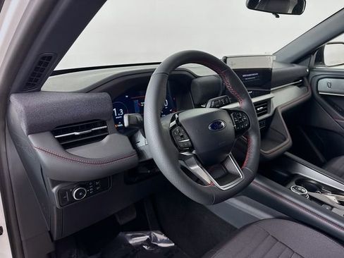 New 2026 Ford Explorer ST-Line image 9
