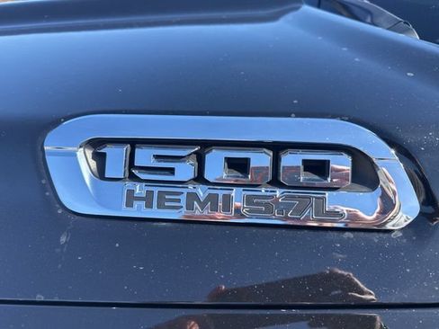 Used 2020 RAM 1500 Big Horn AWD/4WD image 3
