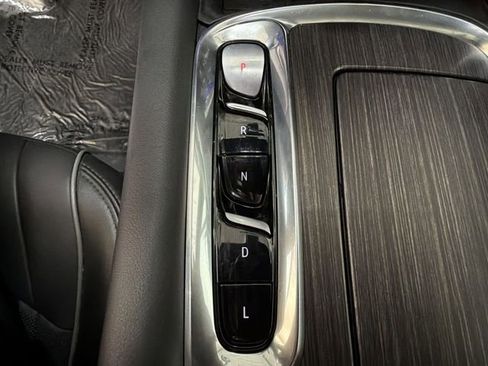 Certified 2022 Buick Enclave Avenir w/ Avenir Technology Package AWD/4WD image 20