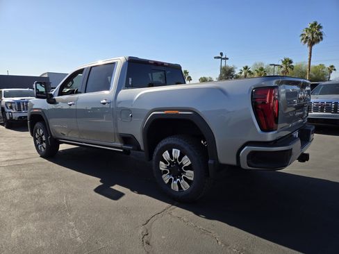 New 2025 GMC Sierra 2500 Denali w/ Denali Reserve Package image 3