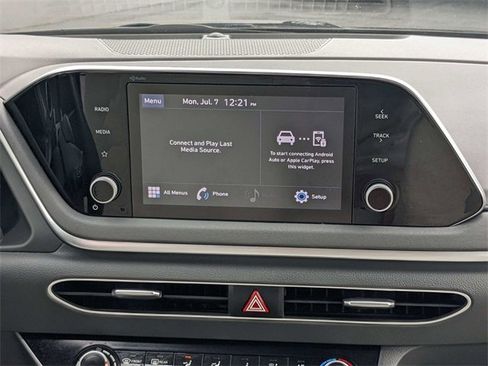 Used 2023 Hyundai Sonata SE image 17