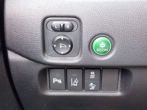 Used 2017 Honda Pilot Elite image 25