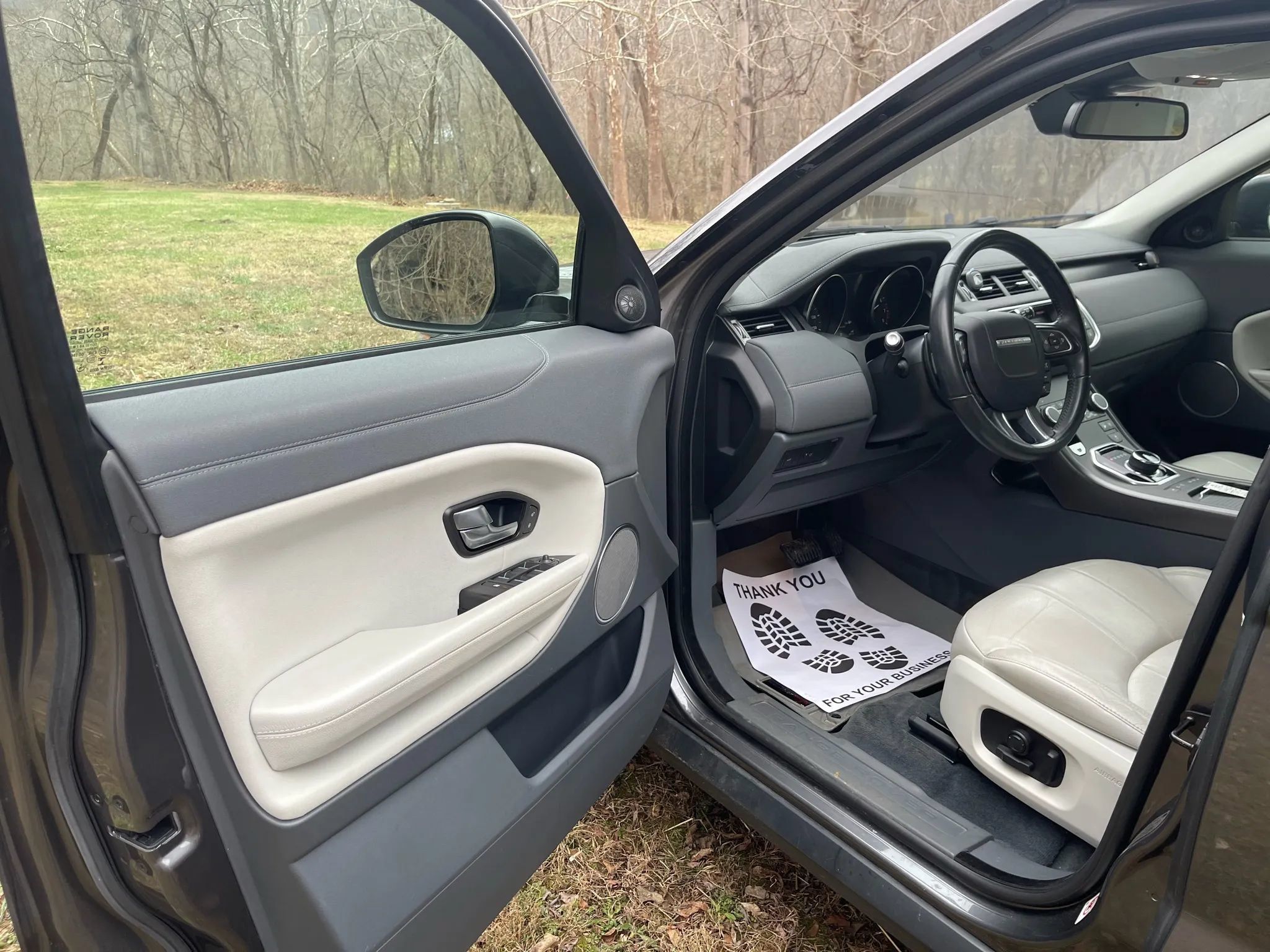 Used 2019 Land Rover Range Rover Evoque AWD/4WD image 7