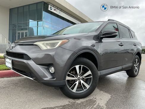 Used 2016 Toyota RAV4 XLE FWD image 1