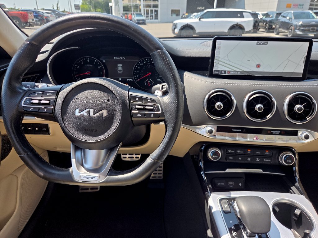 Used 2023 Kia Stinger GT2 AWD/4WD image 13