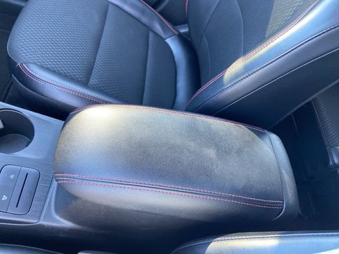 Used 2025 Ford Escape ST-Line FWD image 6