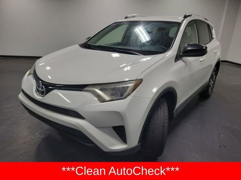 Used 2016 Toyota RAV4 LE image 4