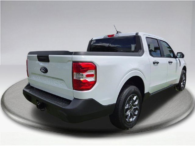 Used 2025 Ford Maverick XLT w/ Equipment Group 302A AWD/4WD image 11