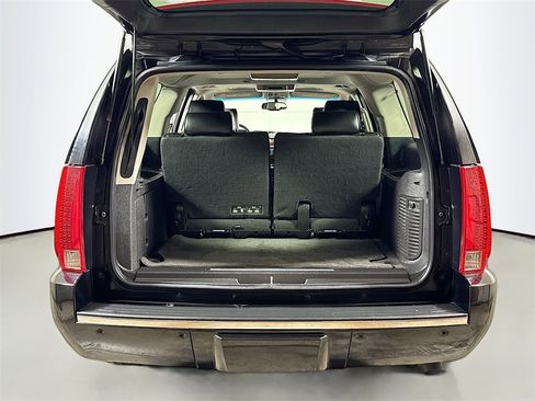 Used 2012 Cadillac Escalade ESV Platinum image 27