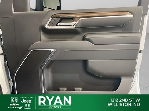 Used 2025 Chevrolet Silverado 2500 LT w/ All Star Edition AWD/4WD image 39