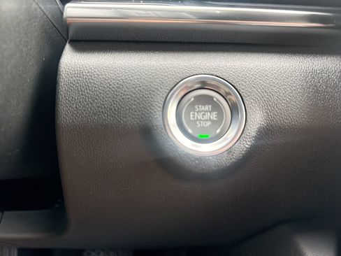 New 2027 GMC Terrain Elevation w/ Elevation Premium Package AWD/4WD image 17
