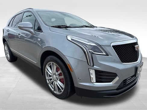 Certified 2023 Cadillac XT5 Sportv w/ Technology Package AWD/4WD image 8