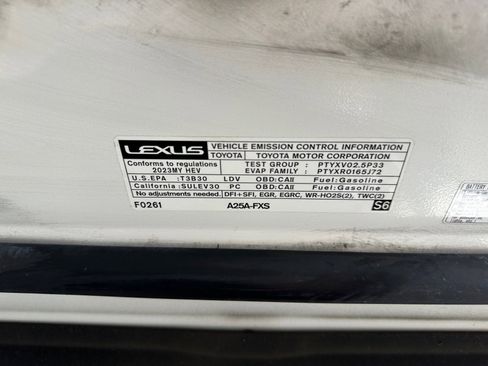 Used 2023 Lexus ES 300h w/ Premium Package FWD image 30