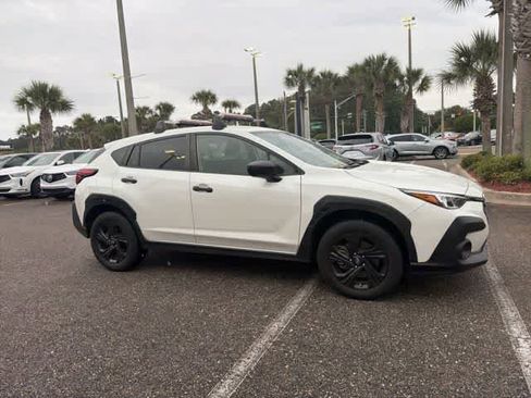Used 2024 Subaru Crosstrek 2.0i AWD/4WD image 12