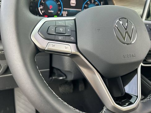 New 2026 Volkswagen Atlas SE FWD image 20