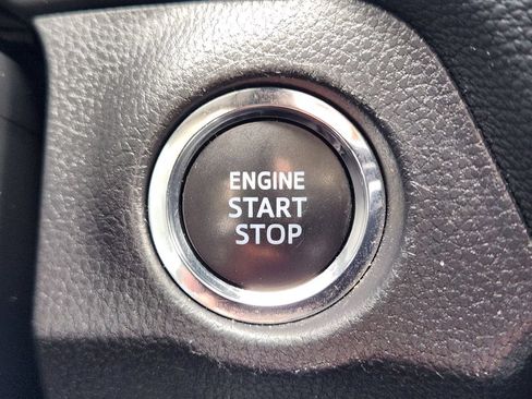 Used 2025 Toyota RAV4 XLE FWD image 21