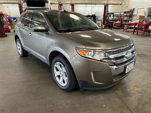 Used 2013 Ford Edge SEL image 2