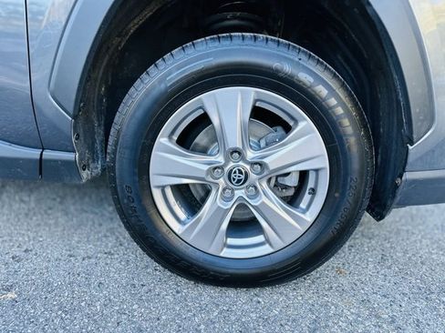 Used 2022 Toyota RAV4 XLE image 27