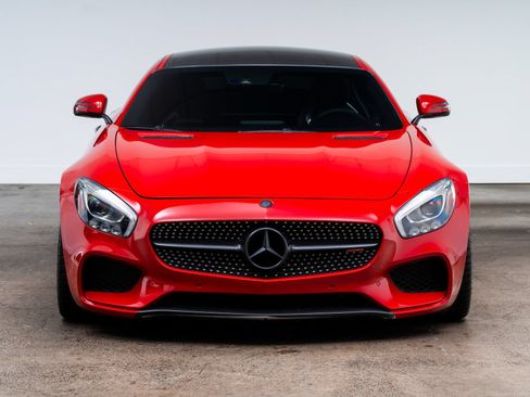 Used 2017 Mercedes-Benz AMG GT S w/ Exclusive Interior Package image 3
