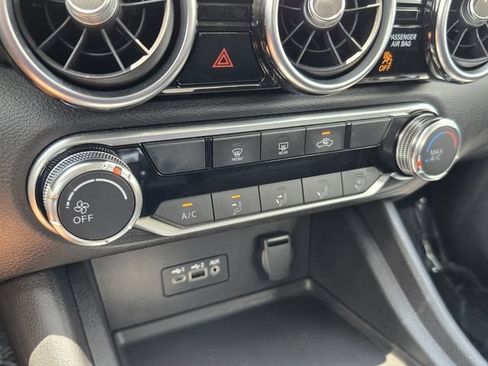 Used 2023 Nissan Sentra SV FWD image 16