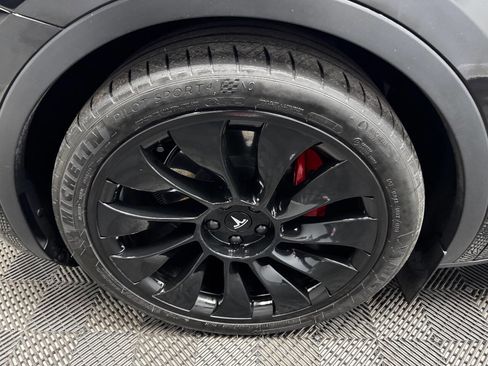 Used 2020 Tesla Model Y Performance image 19