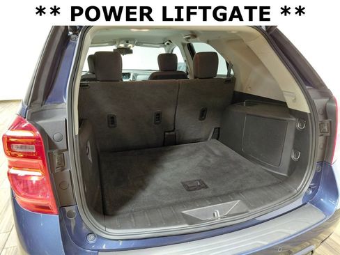 Used 2017 Chevrolet Equinox LT w/ Convenience Package image 9