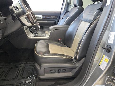 Used 2008 Lincoln MKX AWD image 19