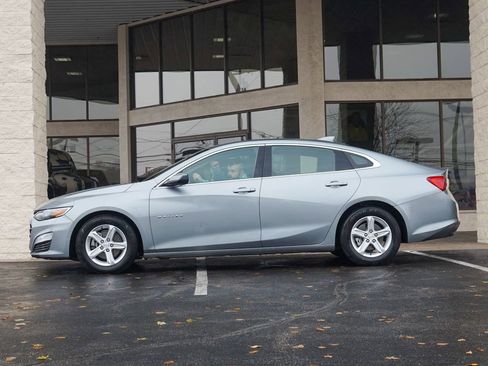 Used 2024 Chevrolet Malibu LT FWD image 9