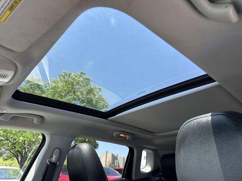 Certified 2019 Jeep Compass Latitude AWD/4WD image 21