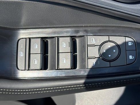 Used 2026 Nissan Rogue SV FWD image 18