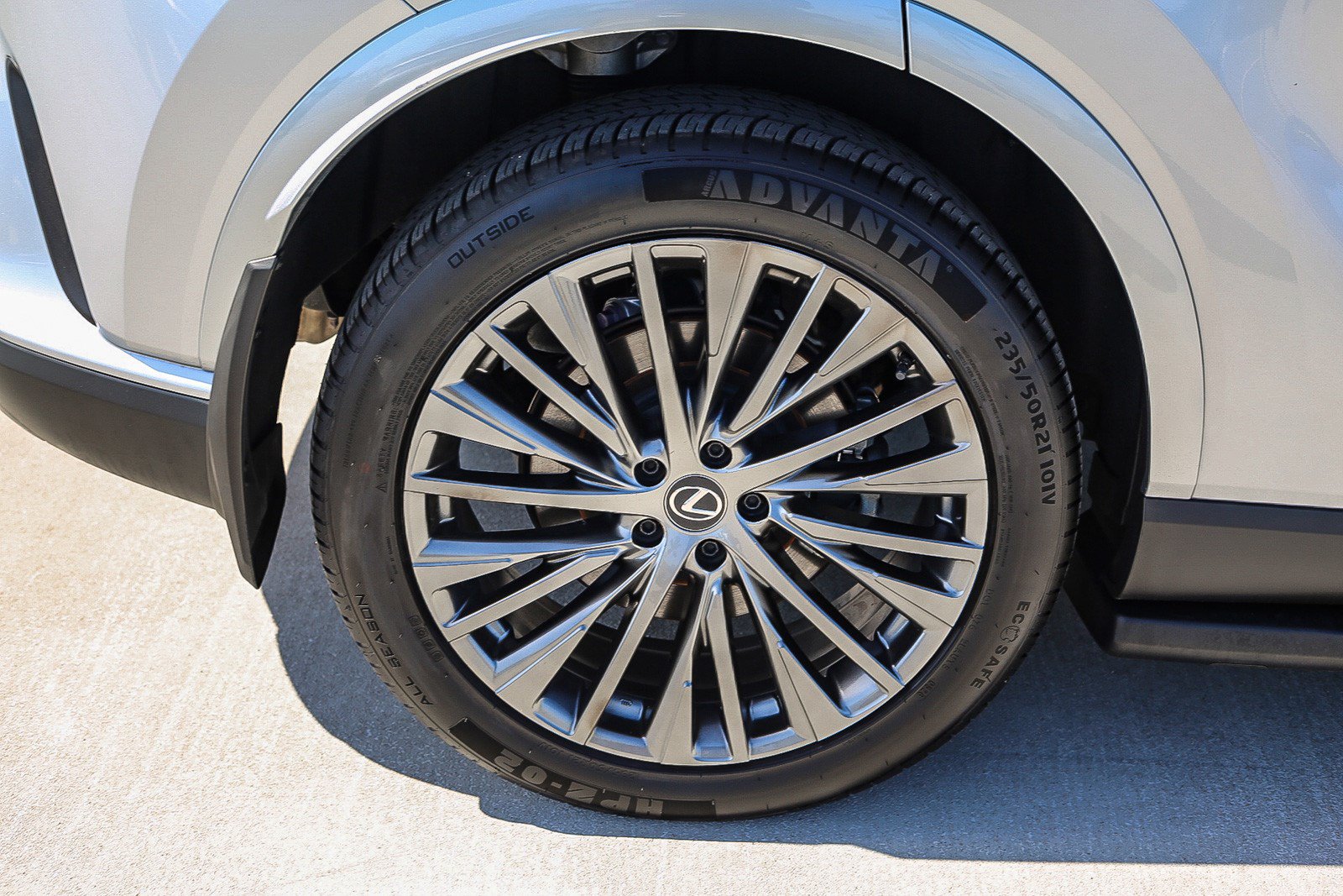 Used 2023 Lexus RX 350 FWD w/ Accessory Package (A2) image 11