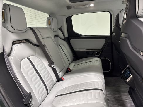 Used 2023 Rivian R1T Adventure image 22