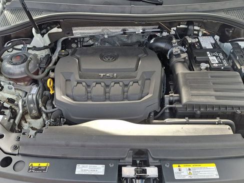 Used 2024 Volkswagen Tiguan Wolfsburg Edition image 29