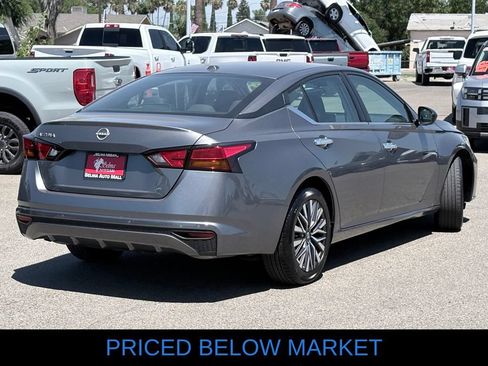 Used 2025 Nissan Altima 2.5 SV FWD image 5