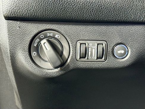 Used 2019 Dodge Challenger SRT Hellcat w/ Laguna Leather Package RWD image 10