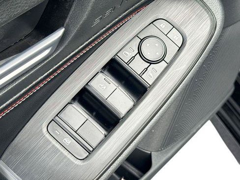 Used 2026 Nissan Sentra SR w/ Floor Mat Package FWD image 15