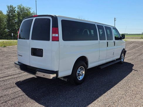 Used 2020 Chevrolet Express 3500 LT w/ LT Preferred Equipment Group RWD image 7