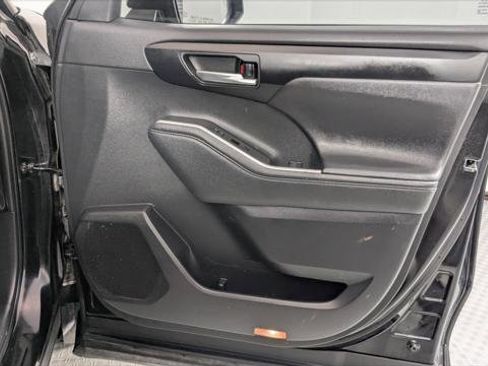 Used 2021 Toyota Highlander XSE image 26