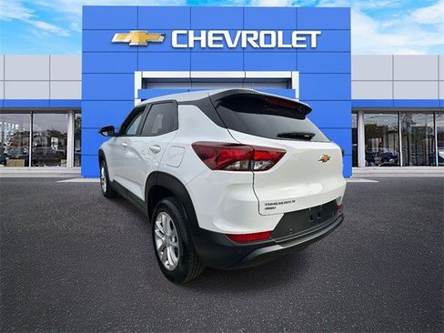 Certified 2024 Chevrolet TrailBlazer LS w/ LS Convenience Package image 10