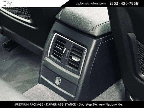 Used 2017 BMW 320i Sedan RWD image 22