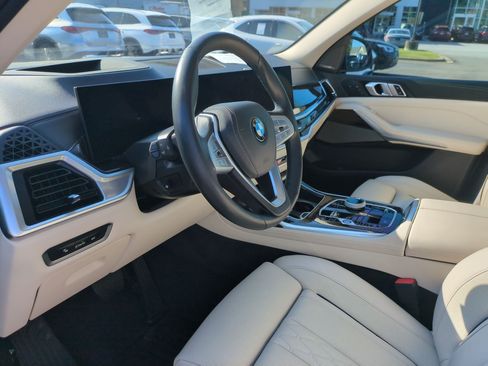 Used 2025 BMW X7 xDrive40i w/ Executive Package AWD/4WD image 15