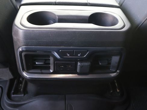 Used 2021 GMC Sierra 2500 Denali w/ Denali Black Diamond Edition image 27