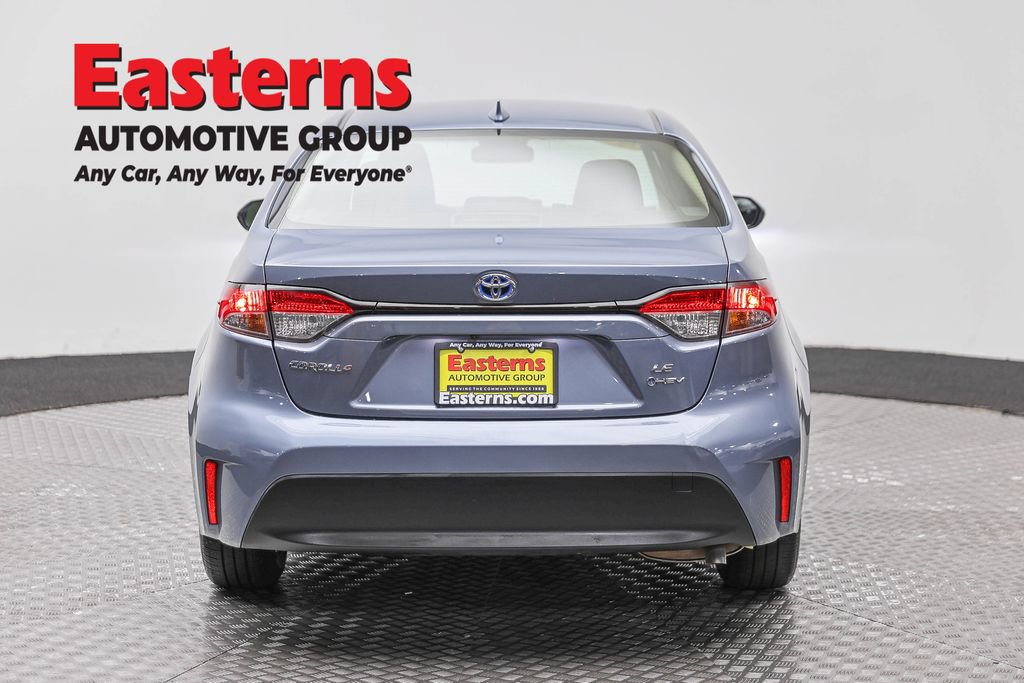 Used 2025 Toyota Corolla LE FWD image 7